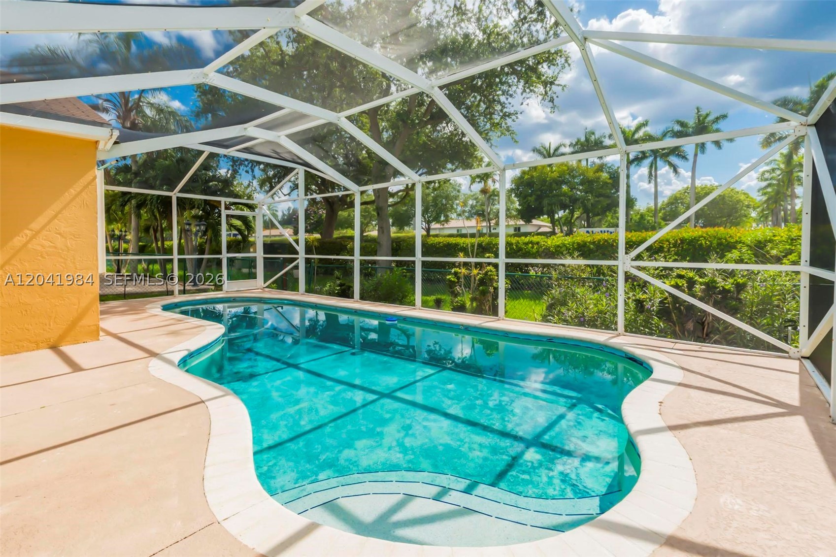 CHAPEL TRAIL REPLAT - Residential