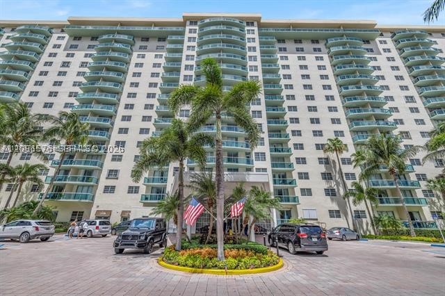 OCEANVIEW BUILDING A COND - Residential Lease