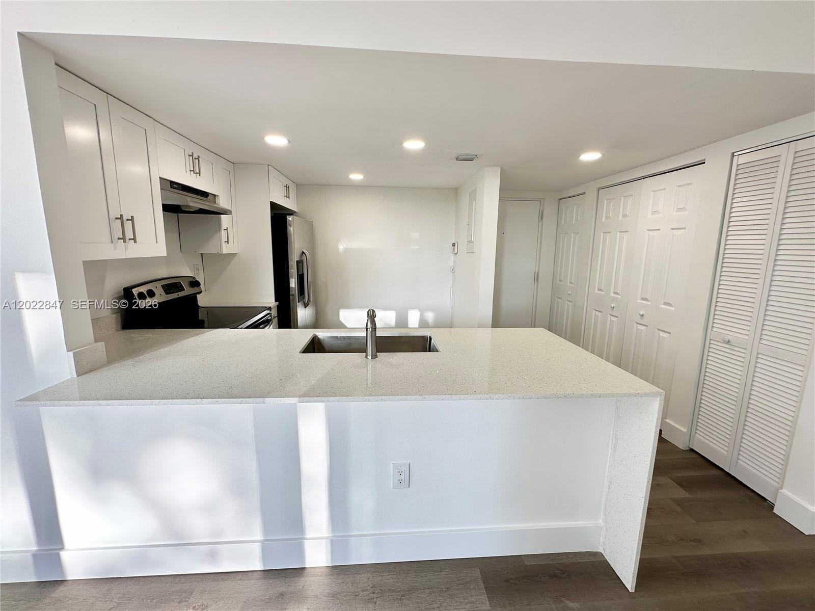 WESTBIRD VILLAGE CONDO - Residential Lease