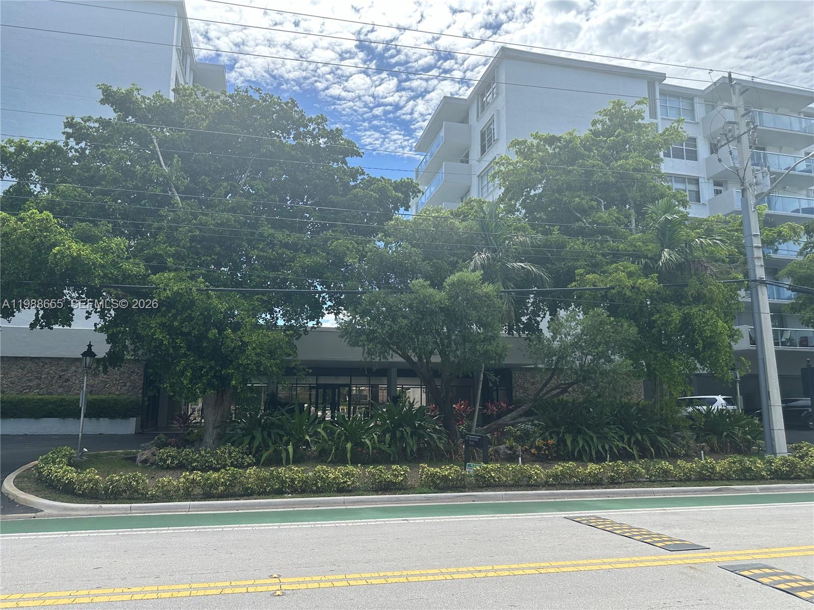 10000 PLAZA CONDO-NORTH T - Residential