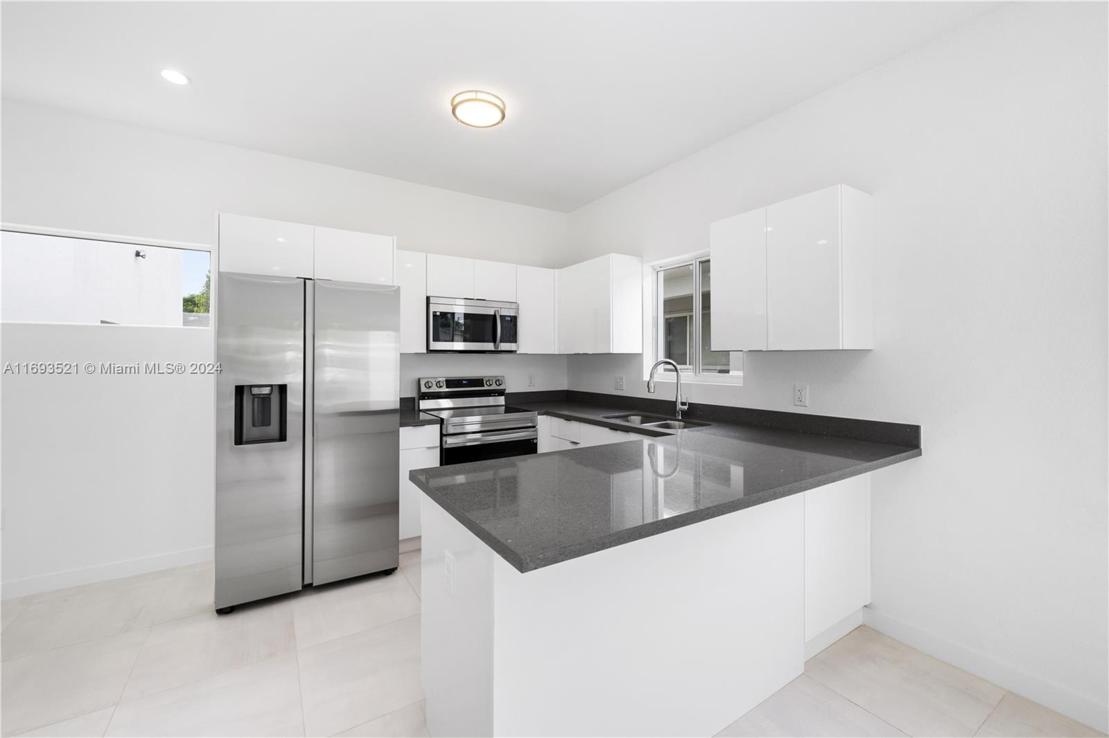 N MIAMI ESTATES - Residential Lease