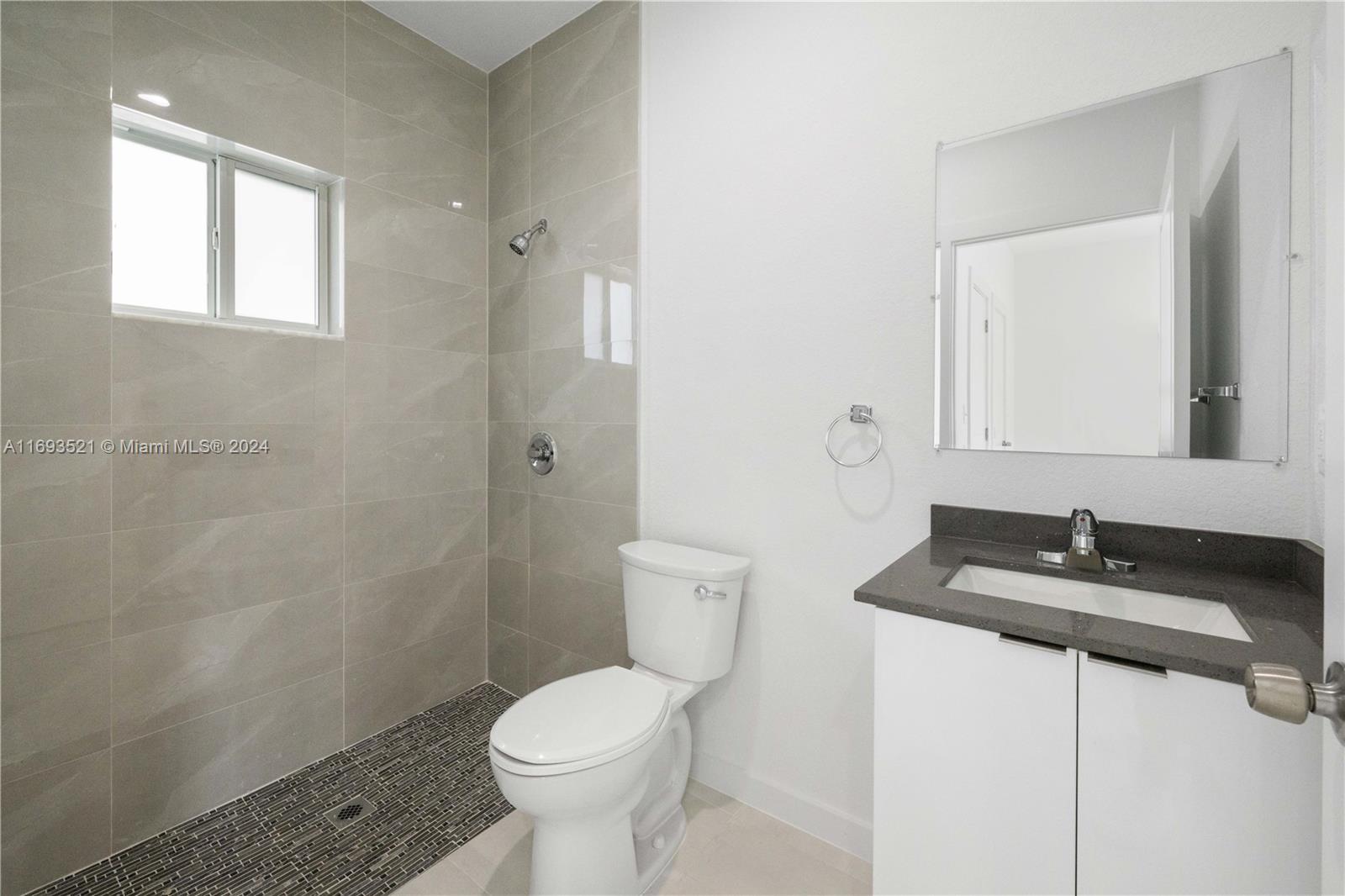N MIAMI ESTATES - Residential Lease