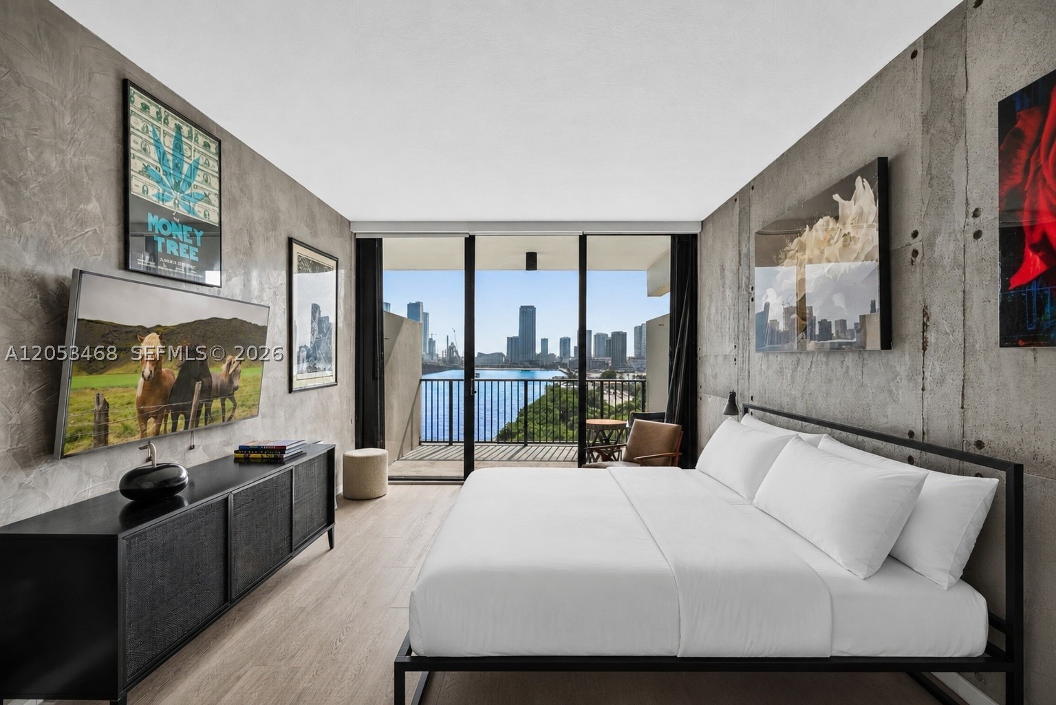 ONE THOUSAND VENETIAN WAY - Residential