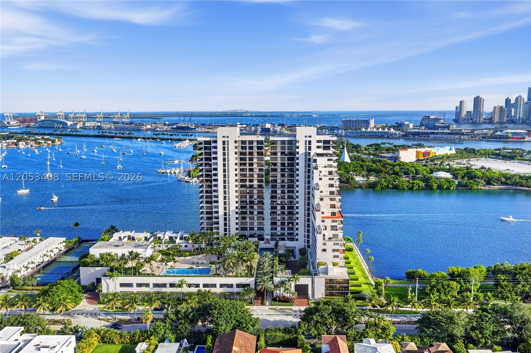 ONE THOUSAND VENETIAN WAY - Residential