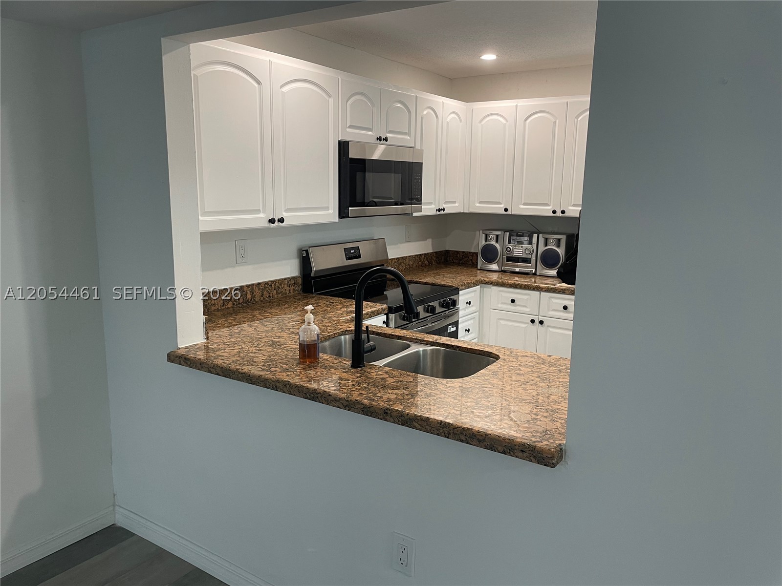MONTEREY VILLAGE-TWO COND - Residential Lease
