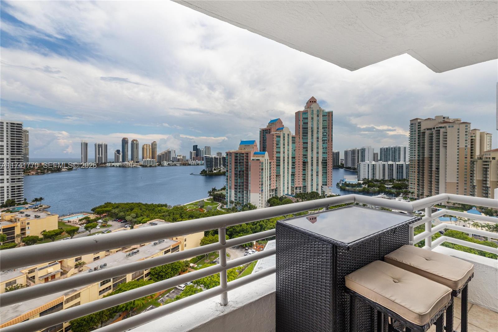 PARC CENTRAL AVENTURA EAS - Residential