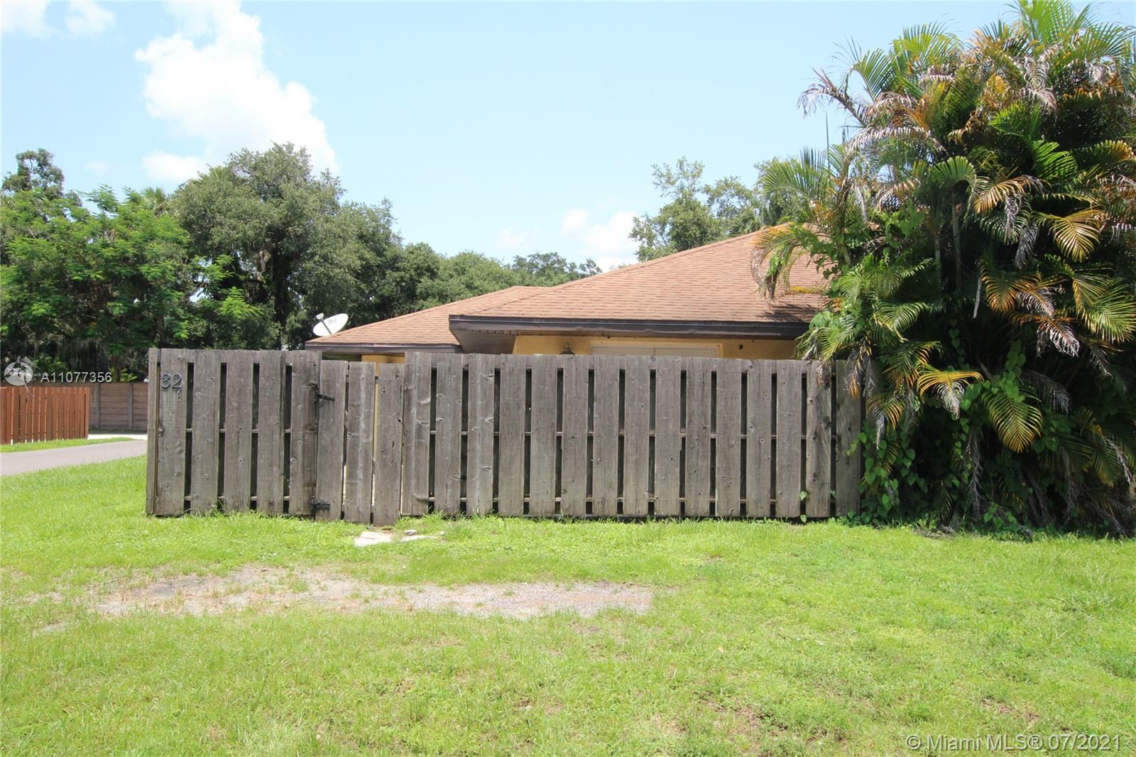 Oak Lake Villas - Residential