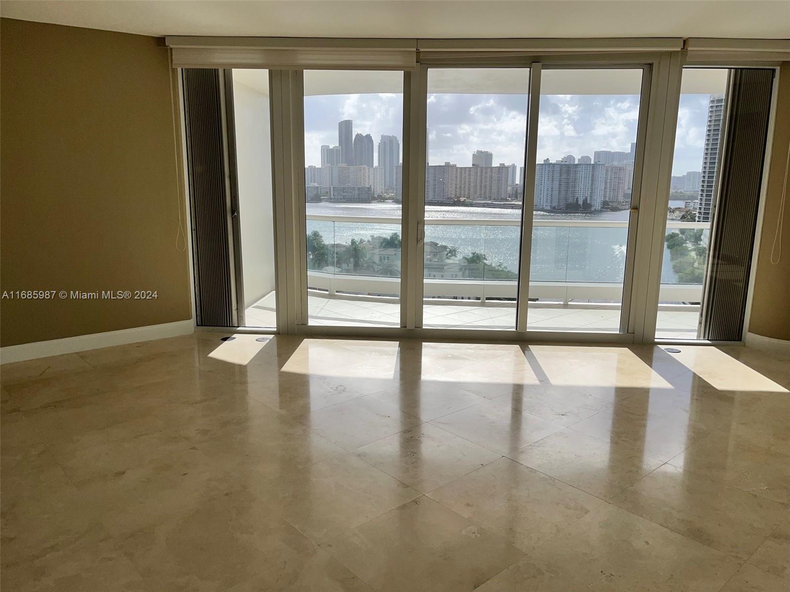 7000 ISL BLVD WILLIAMS IS - Residential