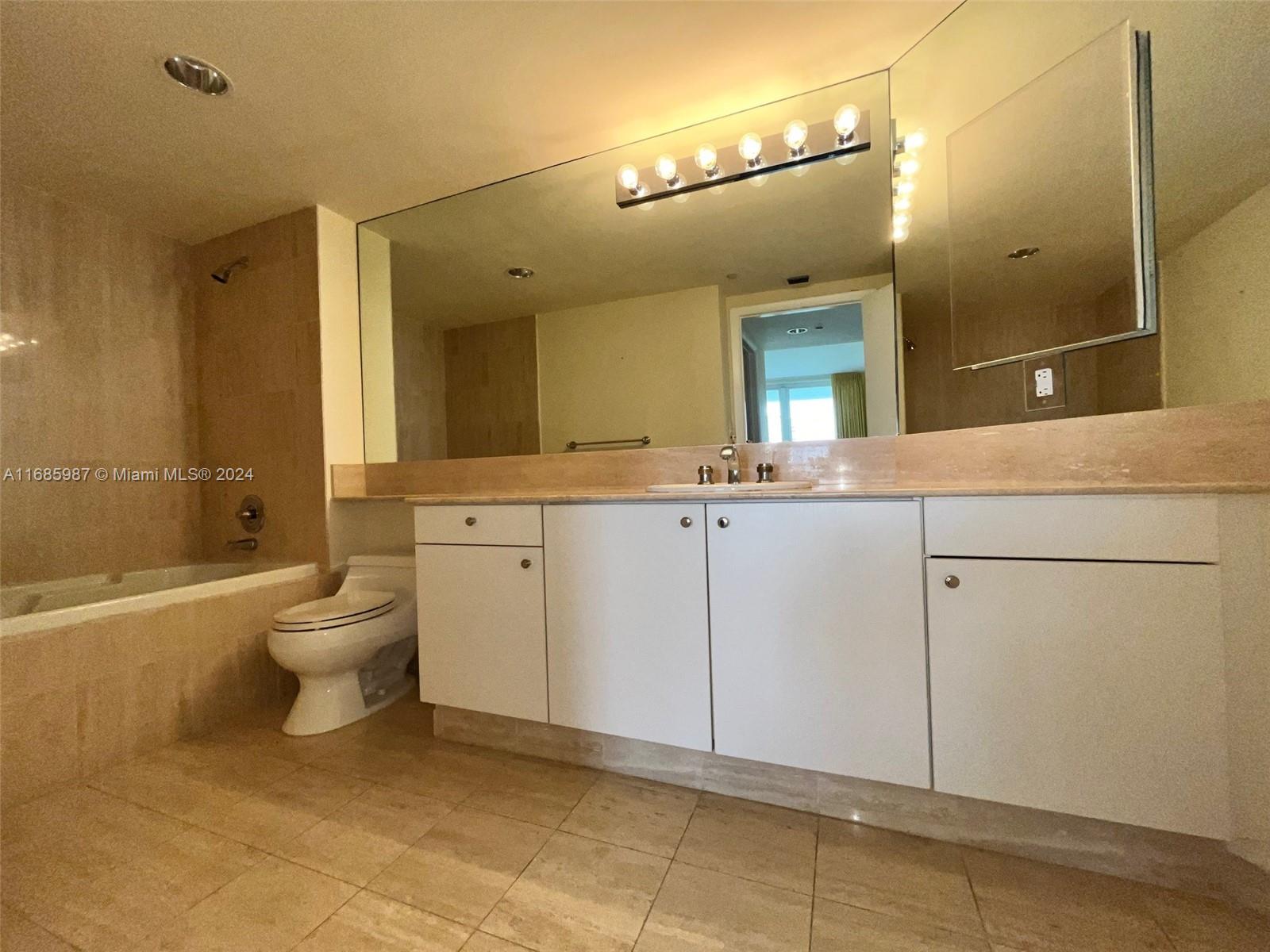 7000 ISL BLVD WILLIAMS IS - Residential