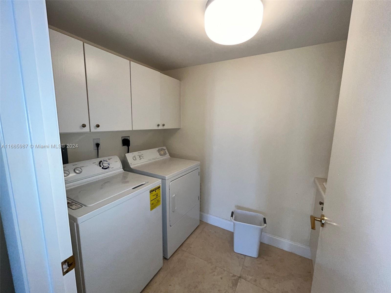 7000 ISL BLVD WILLIAMS IS - Residential