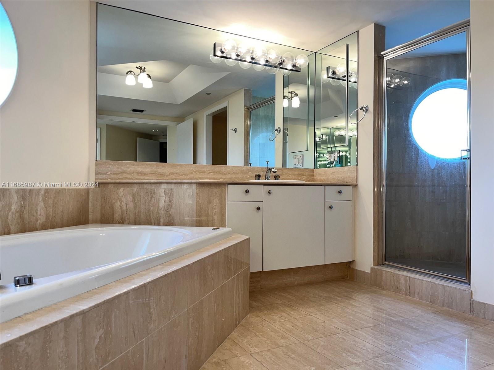 7000 ISL BLVD WILLIAMS IS - Residential