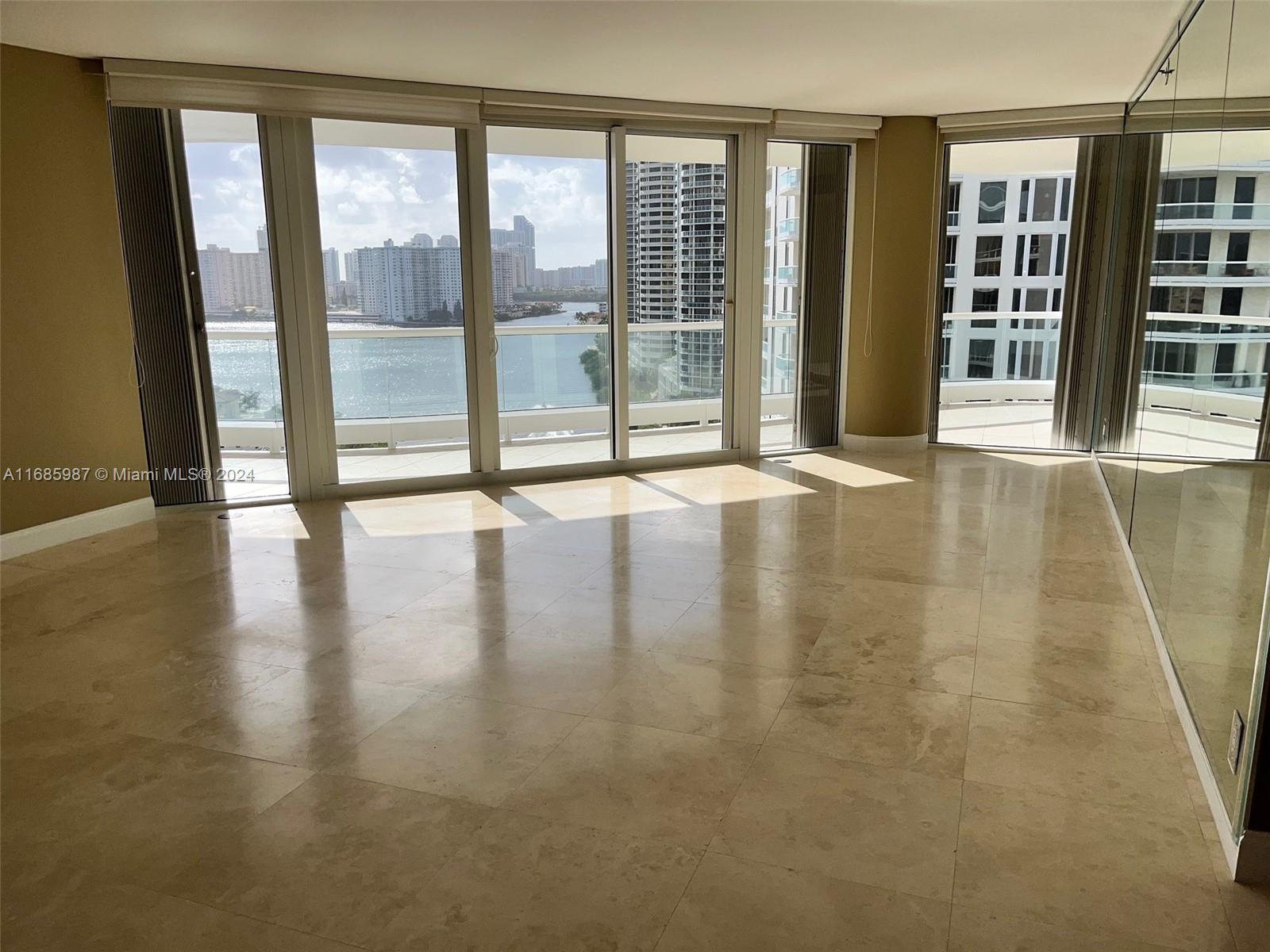 7000 ISL BLVD WILLIAMS IS - Residential