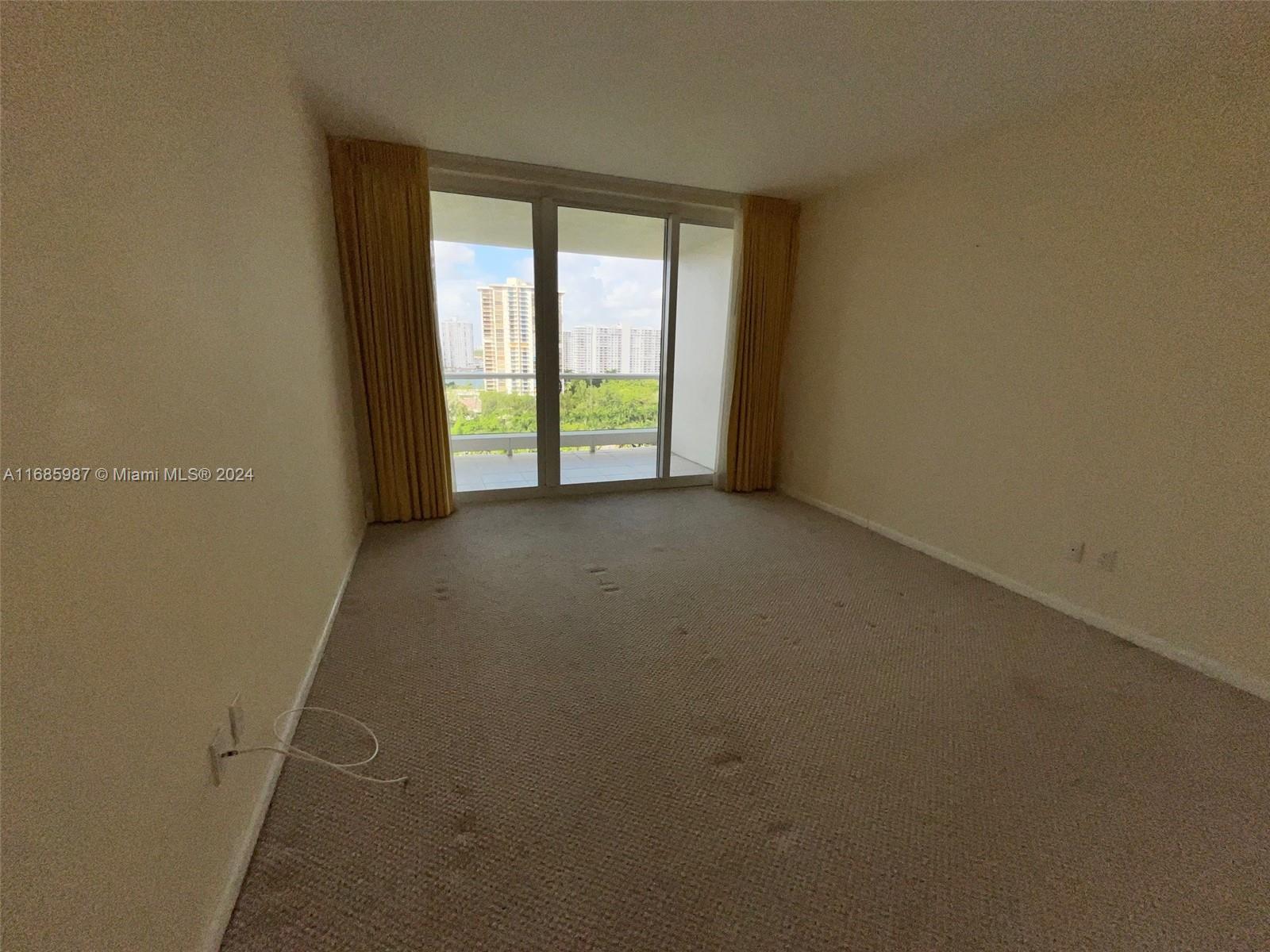 7000 ISL BLVD WILLIAMS IS - Residential