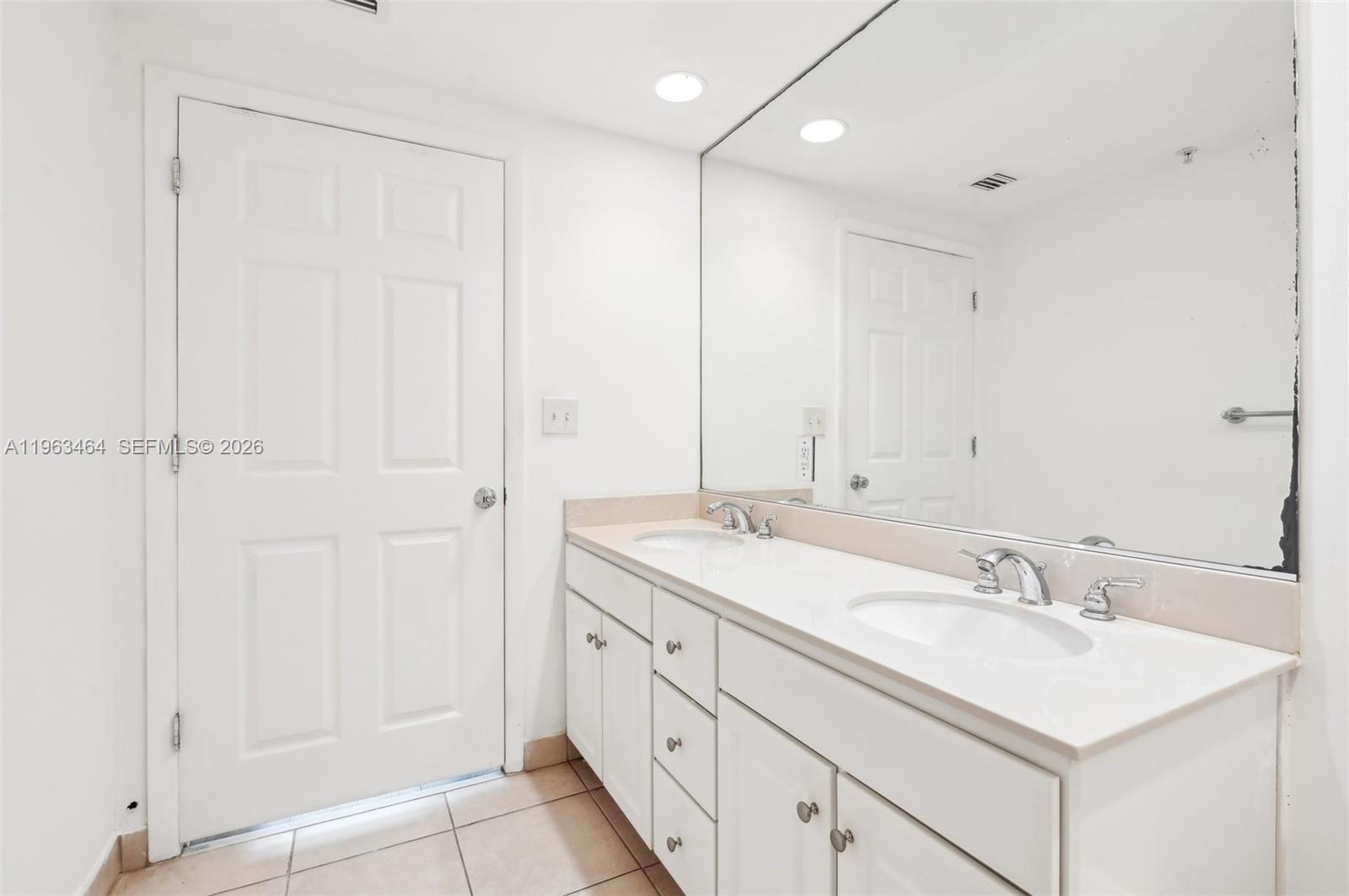 CITE CONDO - Residential