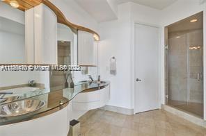 TRUMP PALACE CONDO - Residential Lease