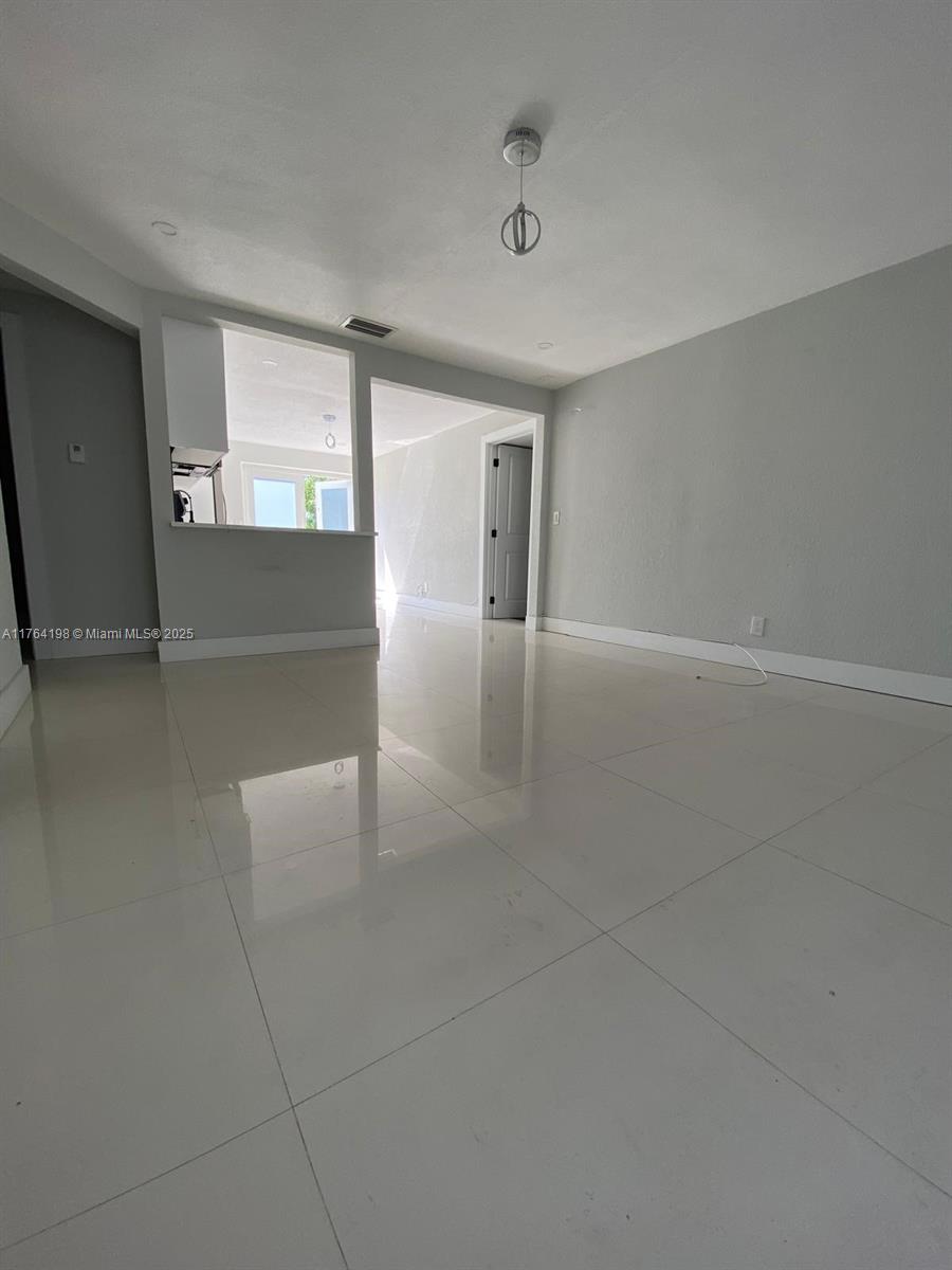PLAYLAND ISLES - Residential