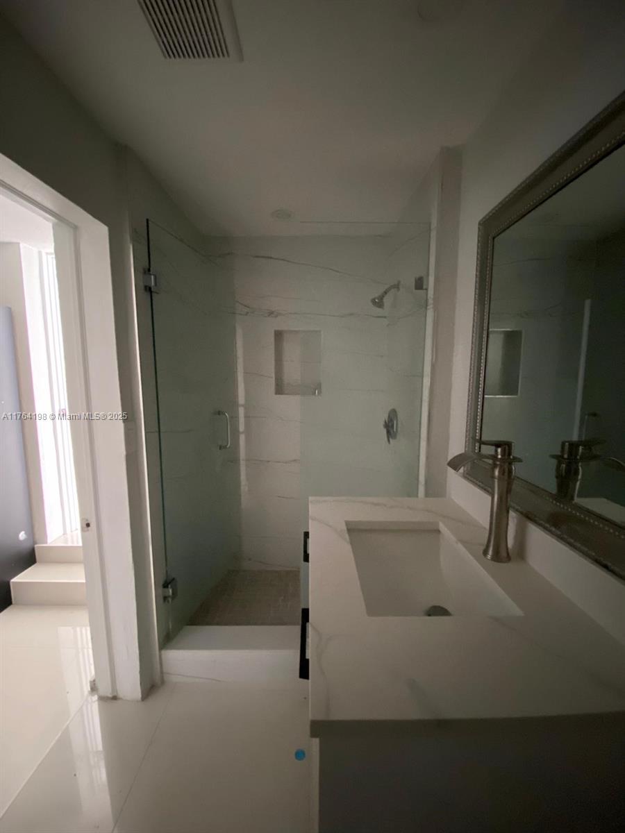 PLAYLAND ISLES - Residential
