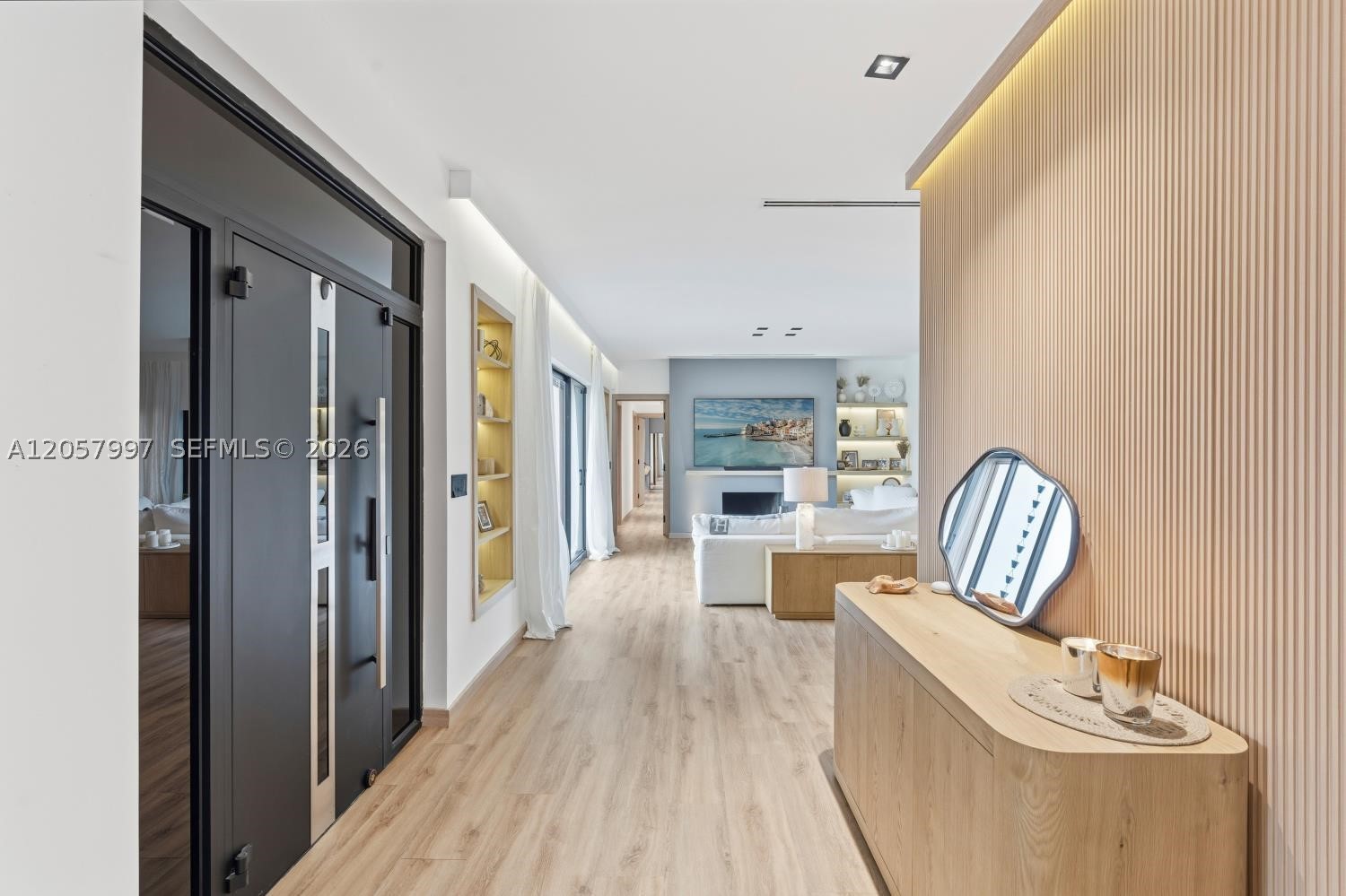 HOLLYWOOD LAKES SECTION - Residential