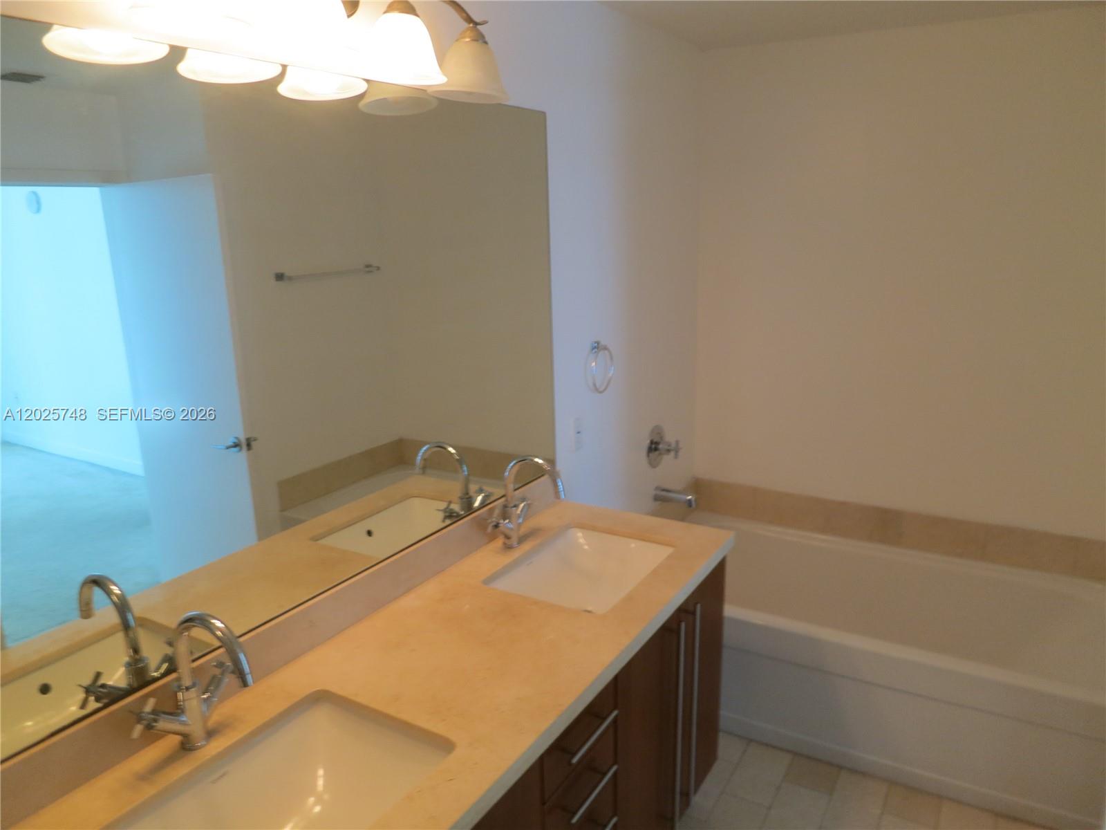 THE AXIS ON BRICKELL II C - Residential Lease