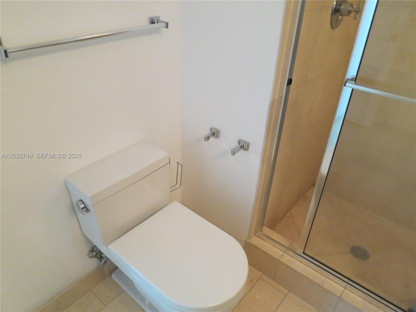 THE AXIS ON BRICKELL II C - Residential Lease