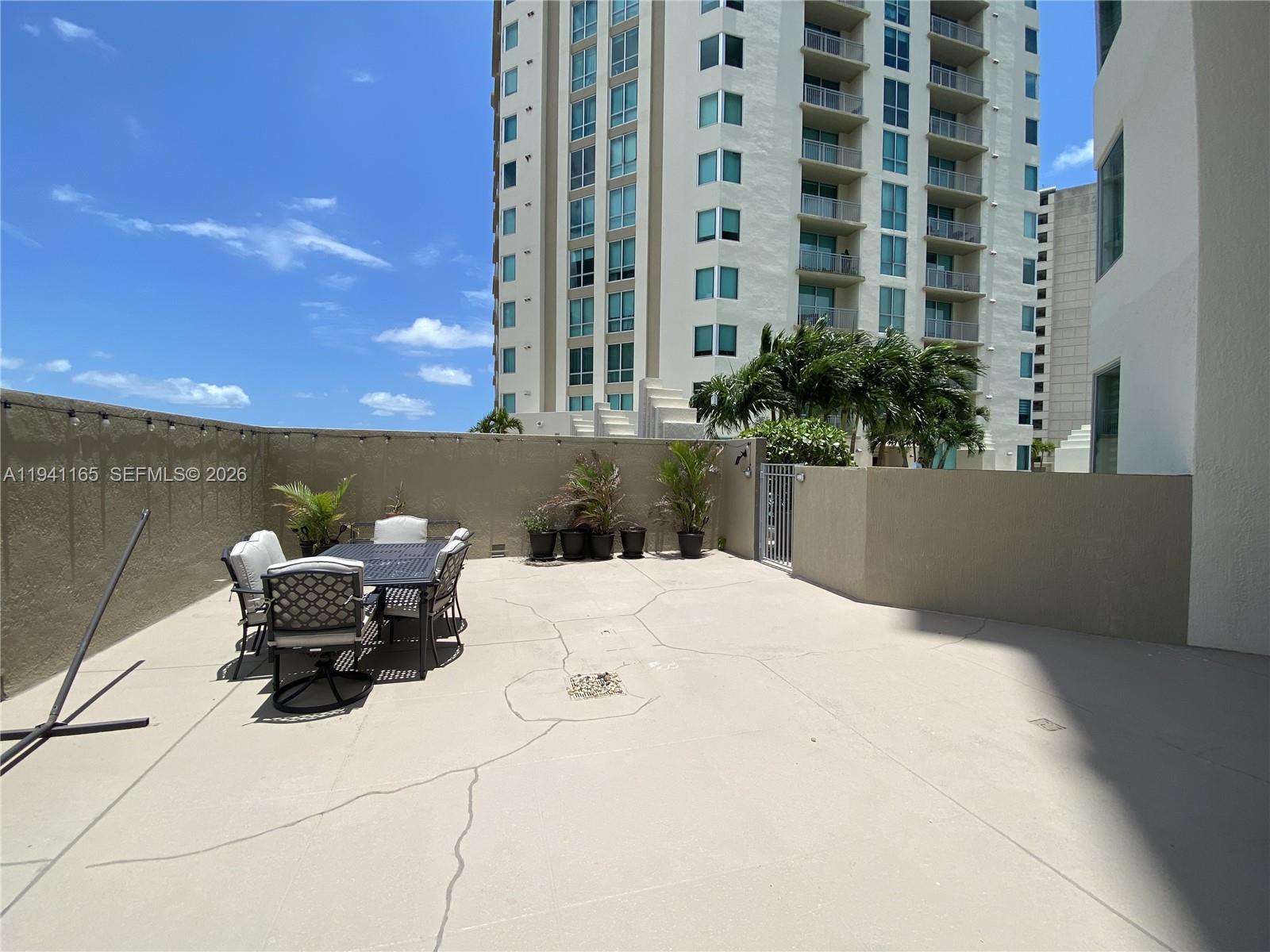 METROPOLIS II AT DADELAND - Residential