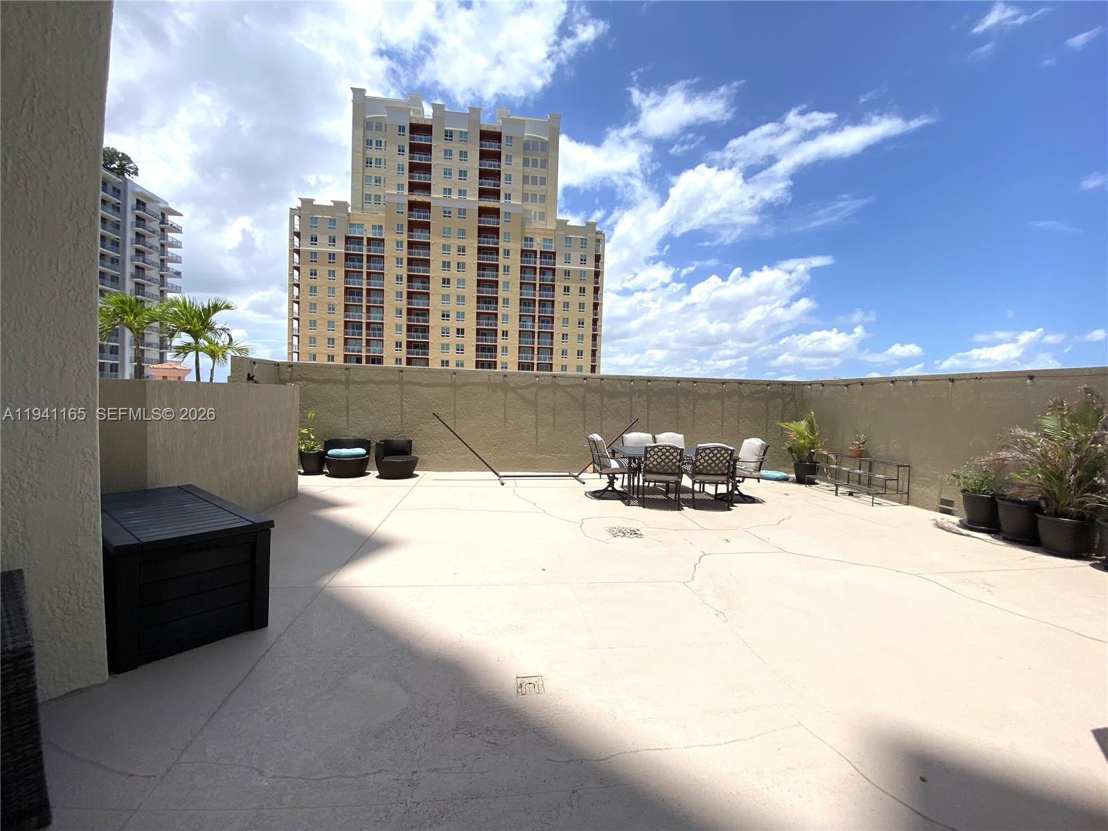 METROPOLIS II AT DADELAND - Residential