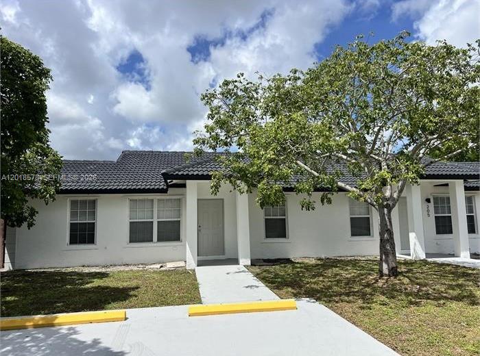 Collier City - Residential Income