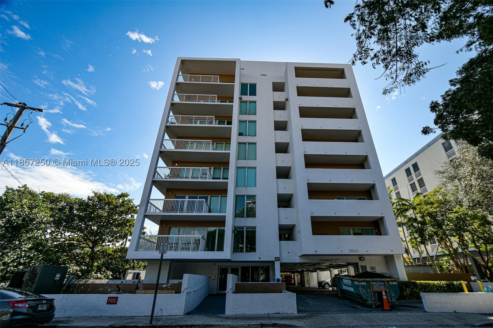 VILLAGGIO IN THE GROVE TO - Residential