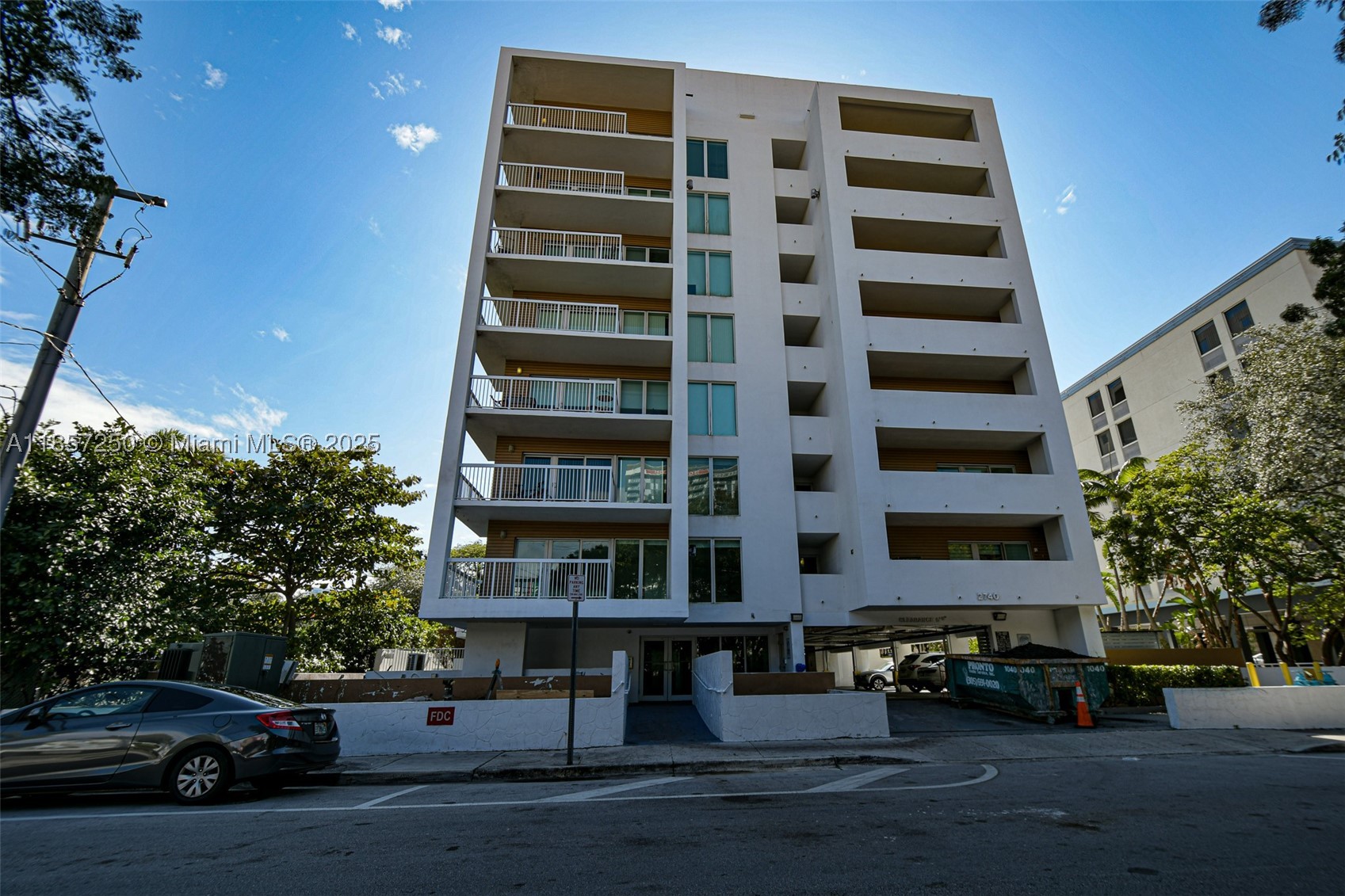 VILLAGGIO IN THE GROVE TO - Residential