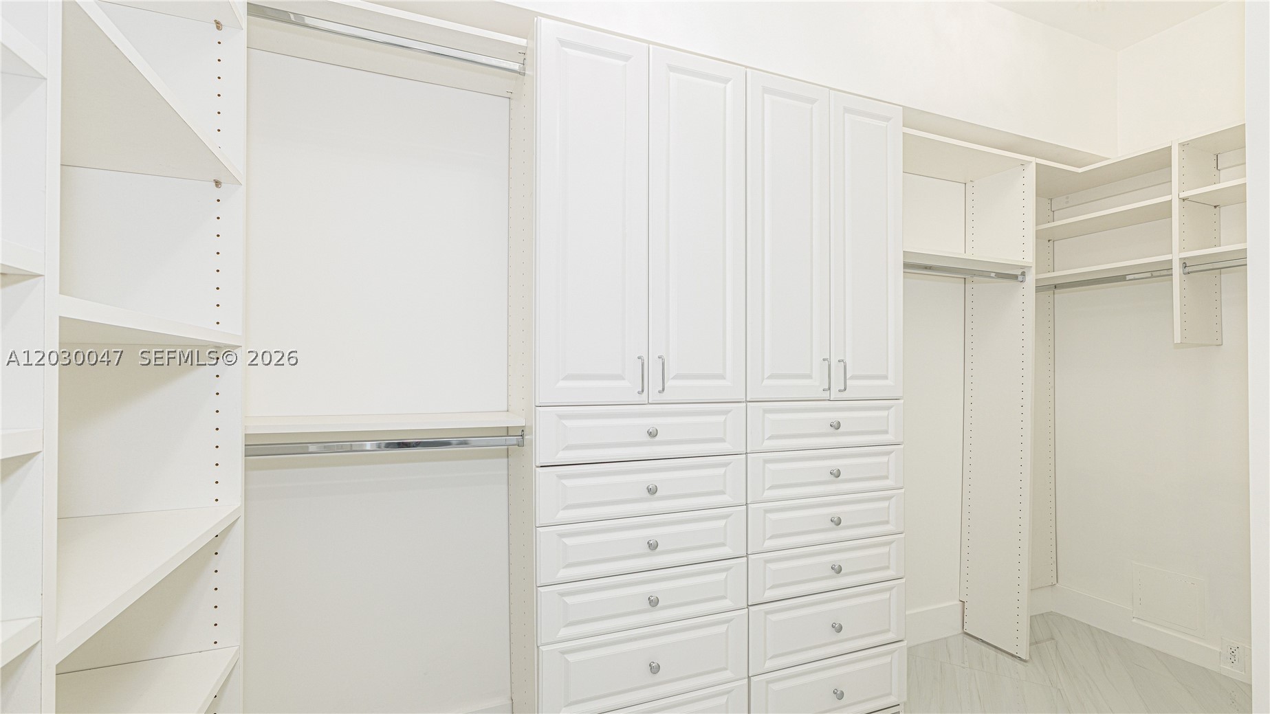 LAS OLAS RIVER HOUSE COND - Residential Lease