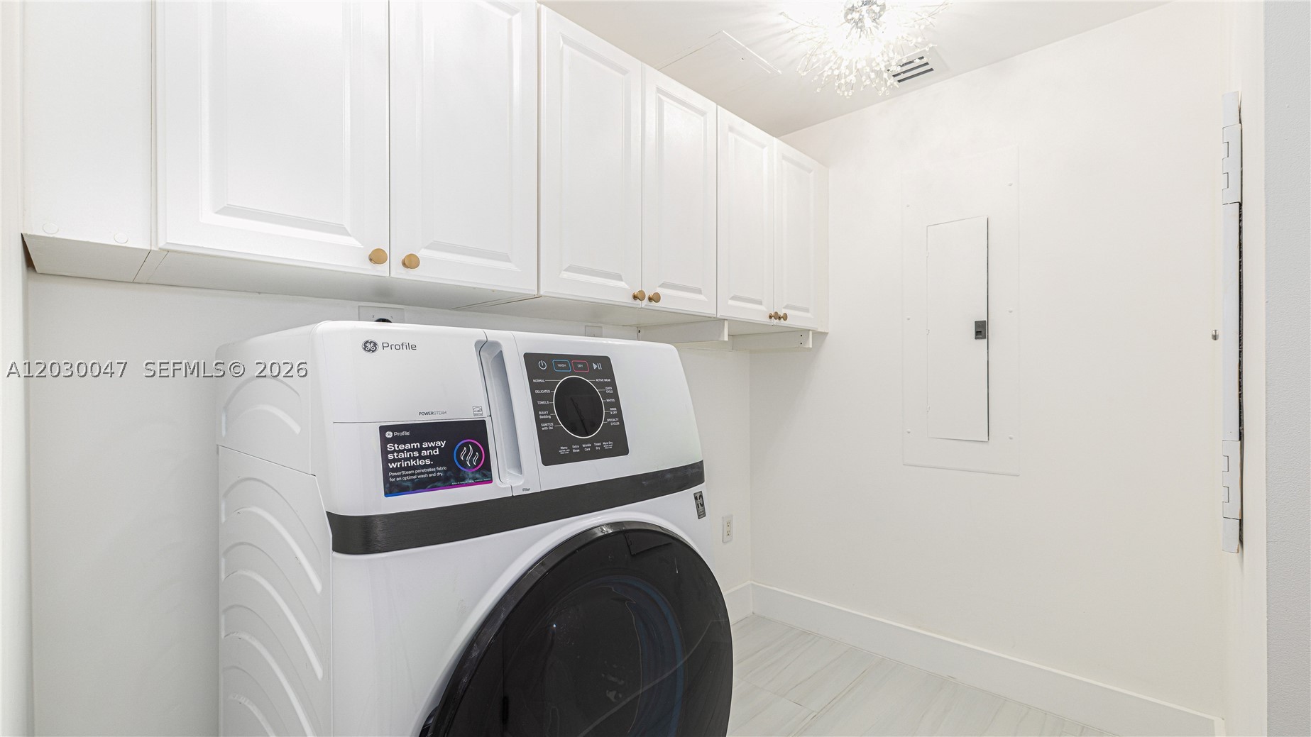 LAS OLAS RIVER HOUSE COND - Residential Lease