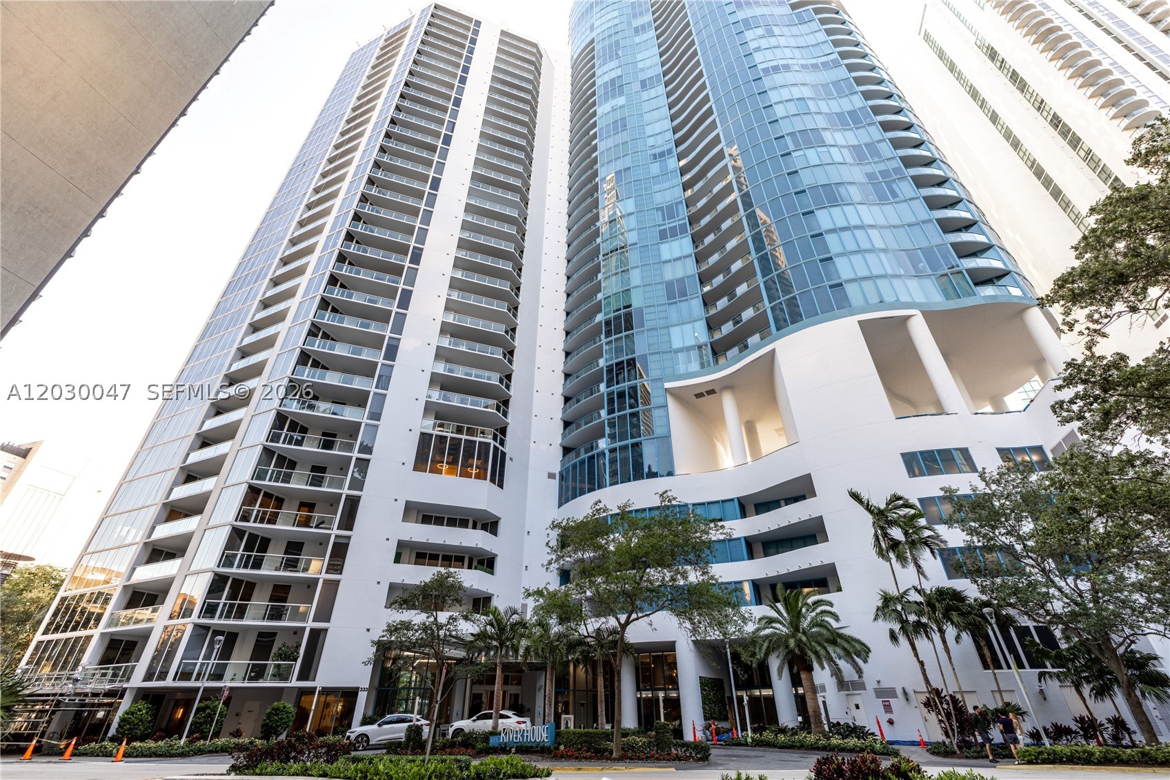 LAS OLAS RIVER HOUSE COND - Residential Lease
