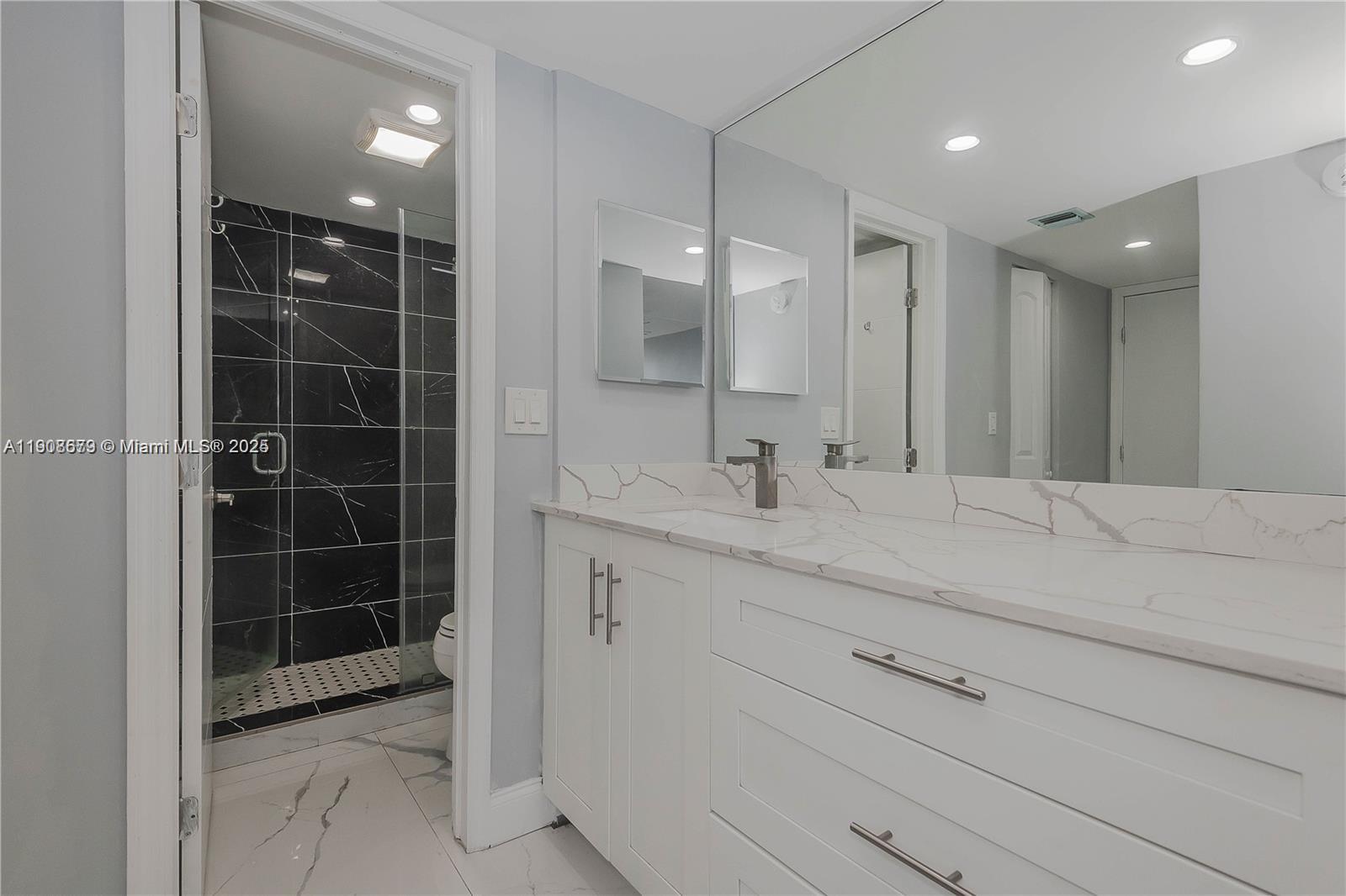 CORONADO CONDO- TOWER II - Residential