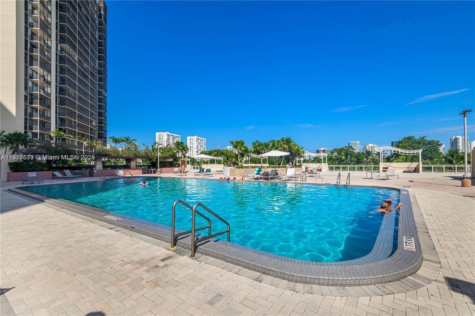 CORONADO CONDO- TOWER II - Residential