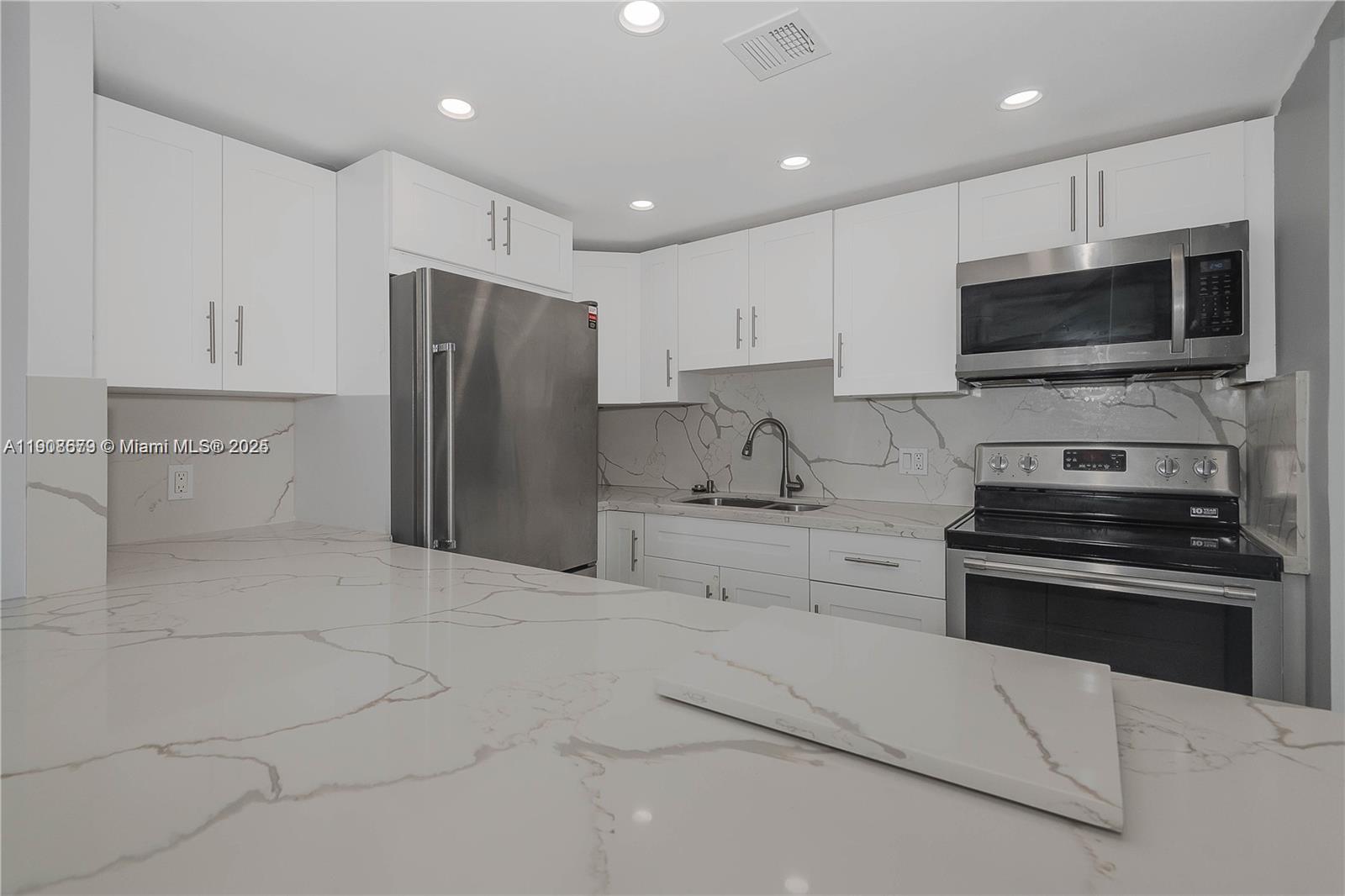 CORONADO CONDO- TOWER II - Residential