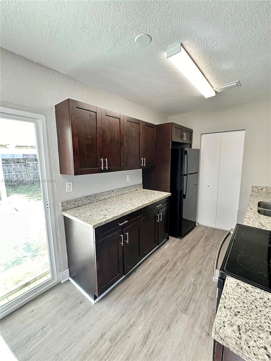IVES ESTATES SEC 5 - Residential
