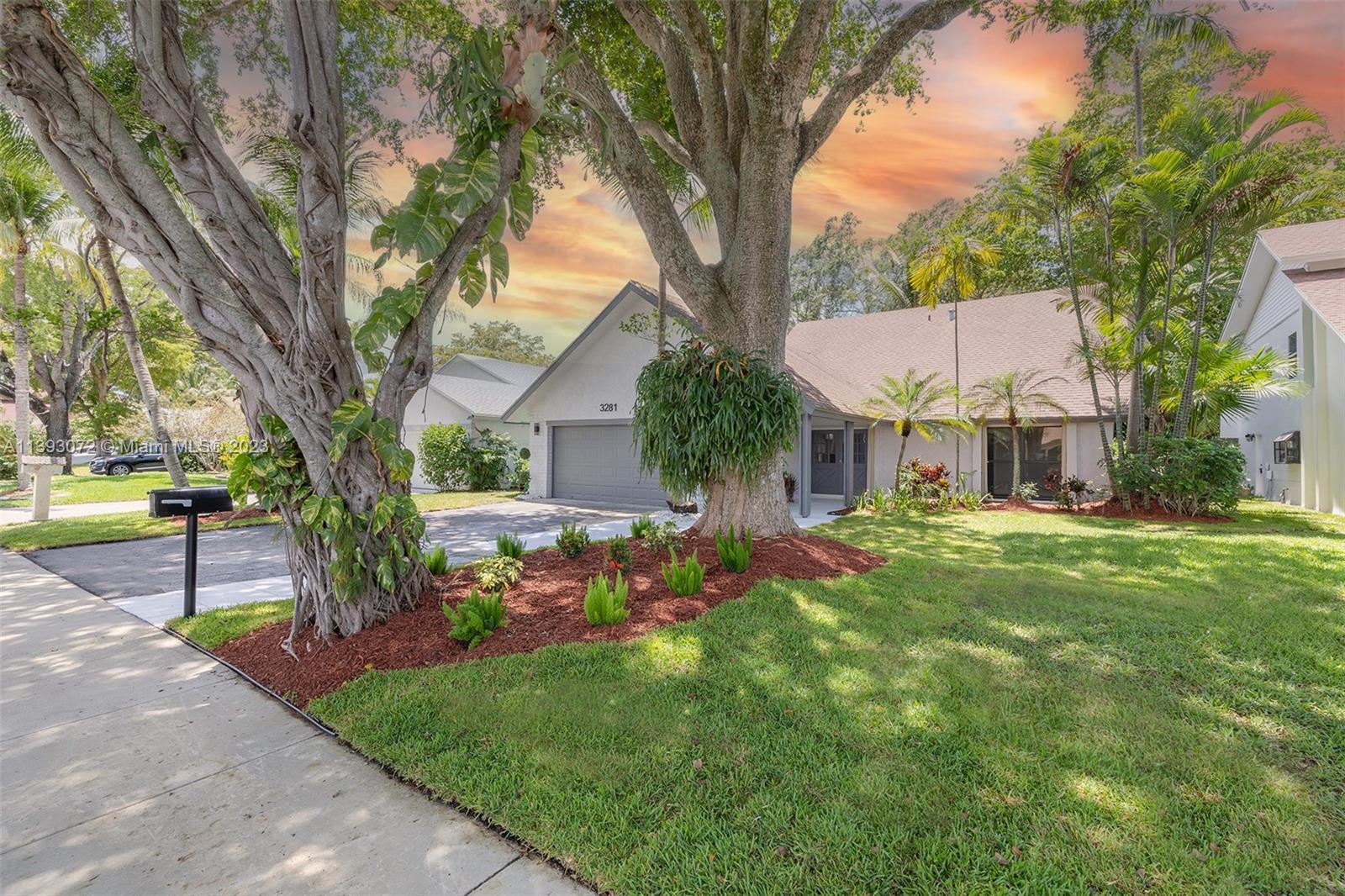 FABULOUS COMPLETELY REMODELED GEM! ALL NEW, MOVE-IN READY! TRUE 4 BEDRMS PLUS HUGE LOFT (CAN BE 5TH BEDRM). AWESOME CURB APPEAL! NEW LANDSCAPING/MATURE TREES! GLASS DOOR ENTRY! SOARING CEILING & SPACIOUS LIVING ROOM! GOURMET OPEN KITCHEN! UPGRADED QUARTZ COUNTERS & BACKSPLASH, TOP-OF-THE-LINE STAINLESS APPLIANCES, GENUINE WHITE WOOD CABINETS WITH SLOW-CLOSE HINGES! CENTER ISLAND! LARGE DINING/FAMILY ROOM! SPACIOUS PRIMARY SUITE! 2 SINKS, FRENCH SHOWER, DOUBLE LIT MIRRORS! GORGEOUS, HUGE PORCELAIN TILE & QUARTZ COUNTERS IN ALL BATHS!  BREATHTAKING WATER VIEWS! HUGE SCREENED PATIO! LUXURY "WOOD-LIKE" VINYL FLOORS THROUGHOUT! FRESH PAINT, RECESSED LED LIGHTING, DESIGNER ELECTRIC SWITCHES/OUTLETS, SLIDING MIRRORED CLOSET DOORS, BUILT-IN CLOSET CABINETRY, 6 INCH BASEBOARDS! SHOW & SELL TODAY!