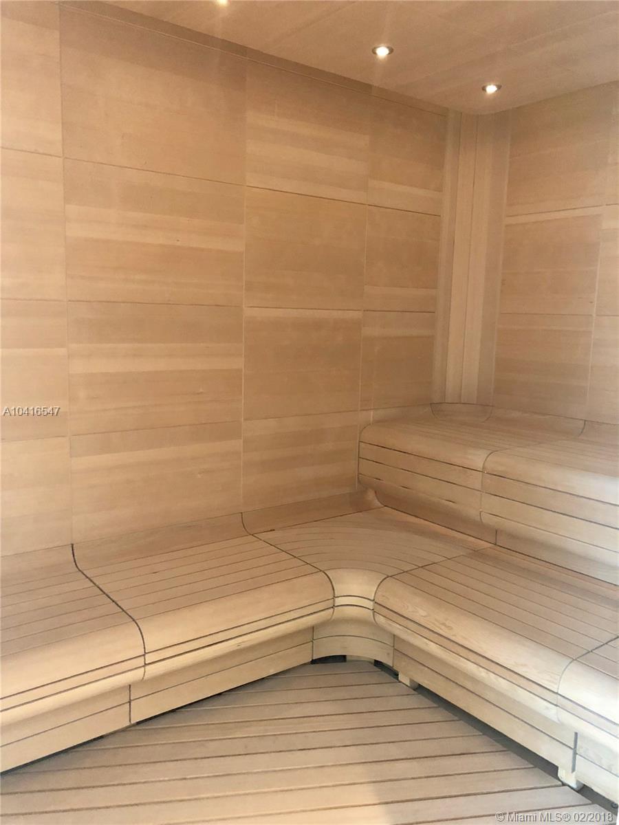 JADE SIGNATURE - Residential
