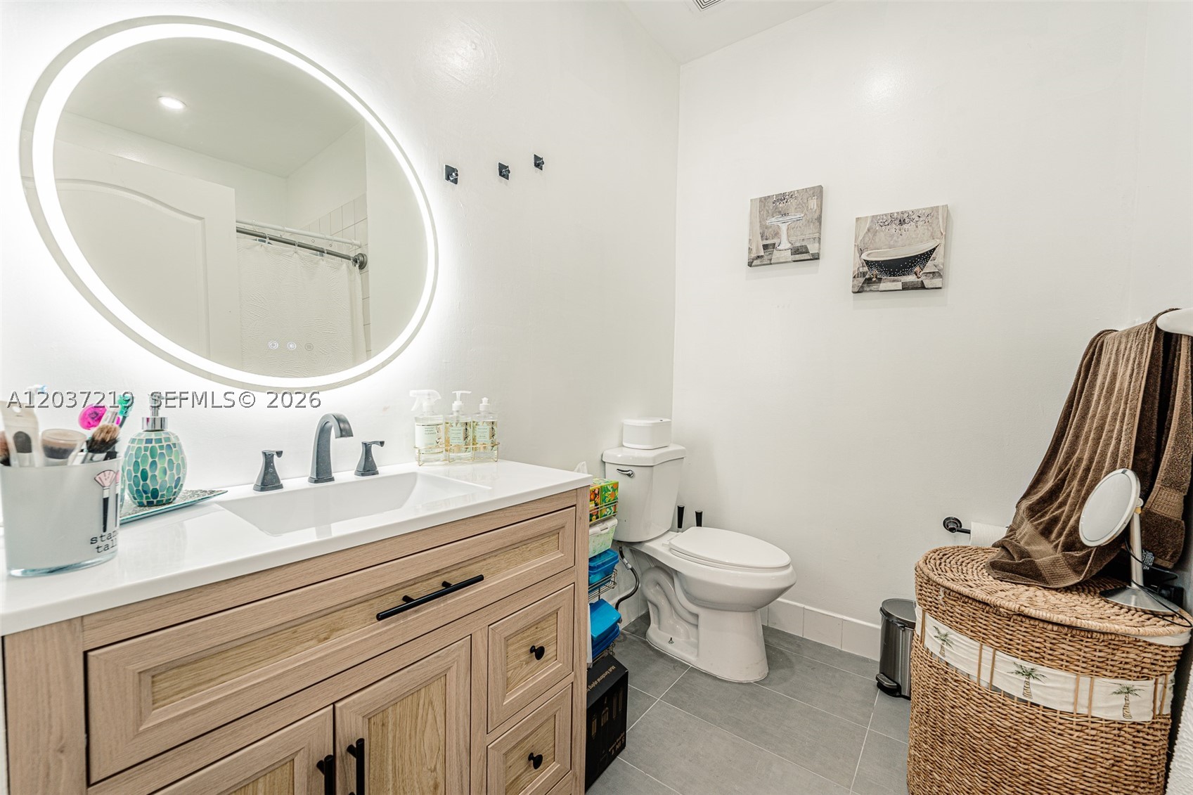 FOREST LAKES COUNTRY GARD - Residential Lease