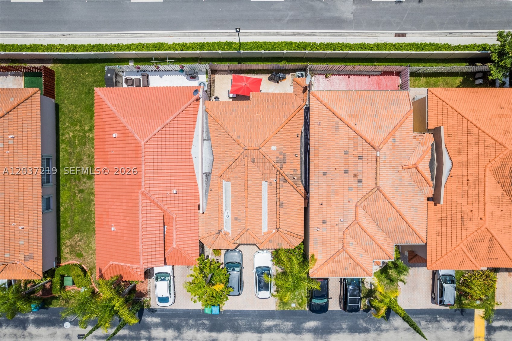 FOREST LAKES COUNTRY GARD - Residential Lease
