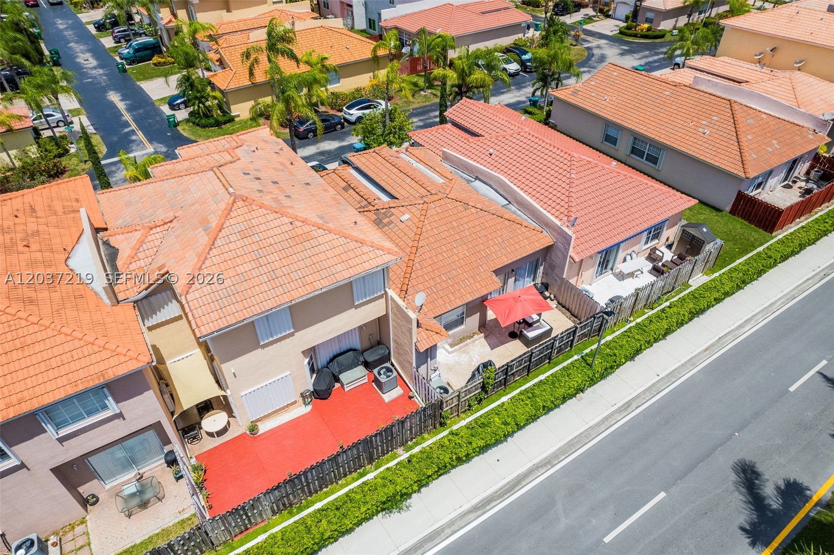 FOREST LAKES COUNTRY GARD - Residential Lease