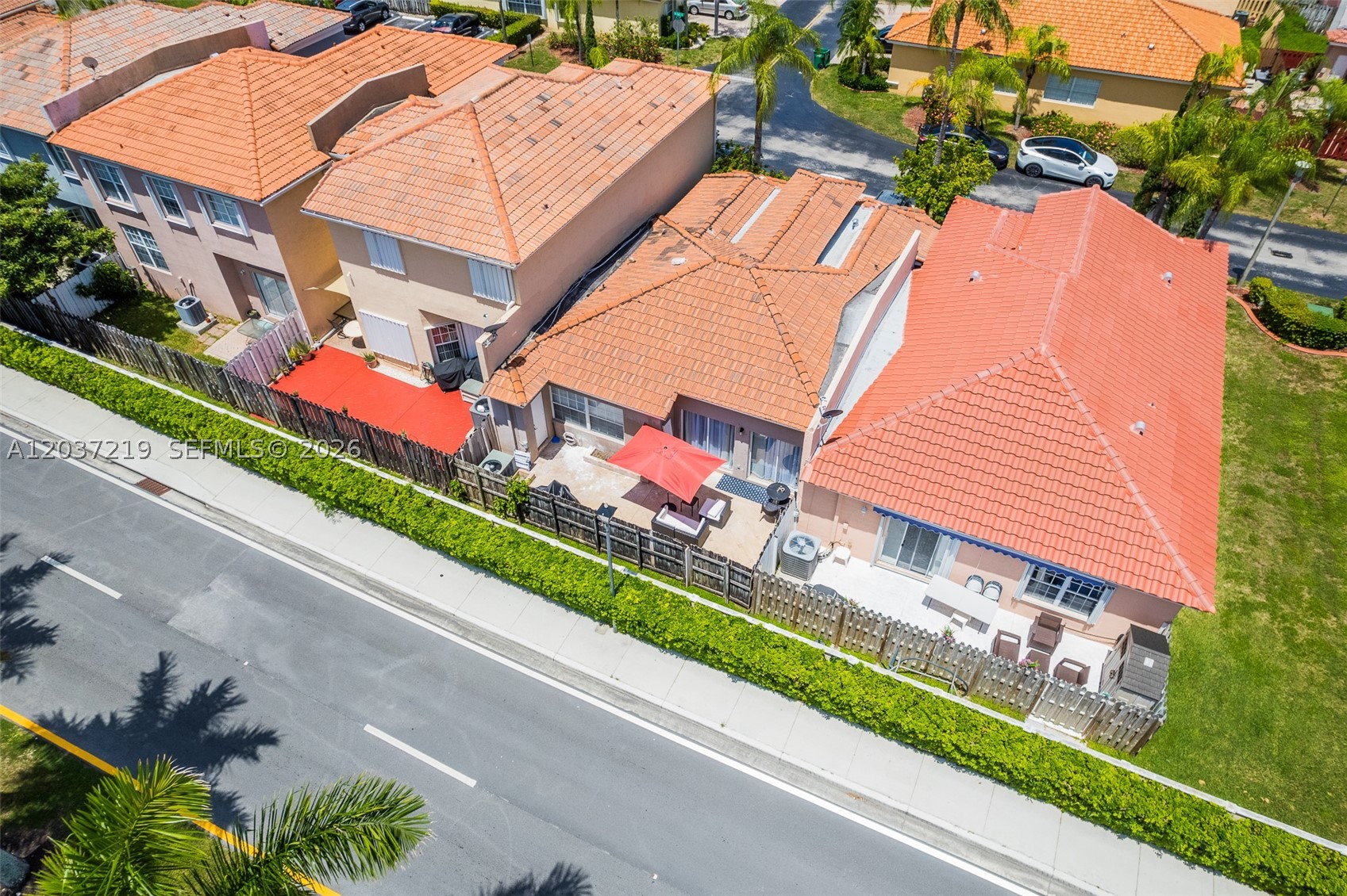 FOREST LAKES COUNTRY GARD - Residential Lease