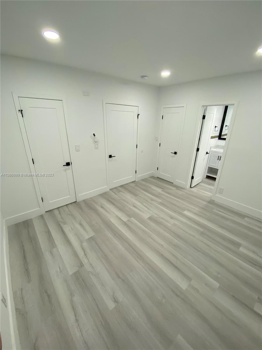 COCO PALM CONDO - Residential Lease