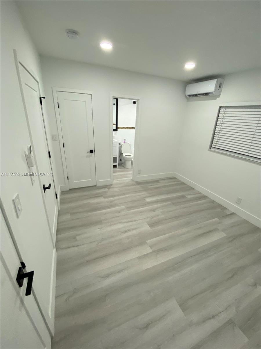 COCO PALM CONDO - Residential Lease