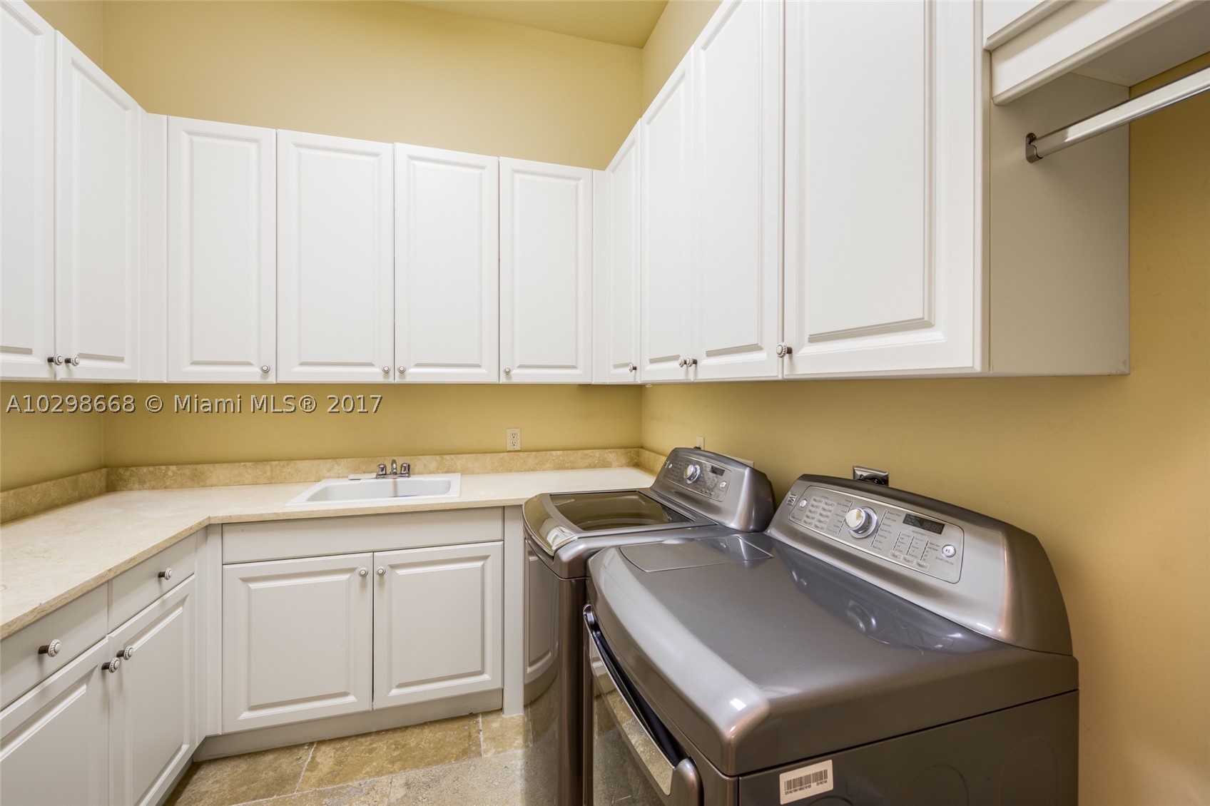 BOCA KEYS - Residential
