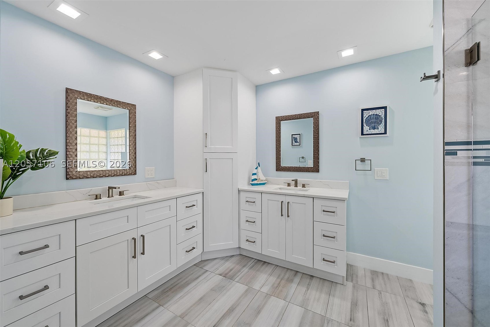NORTH PALM BEACH HEIGHTS - Residential