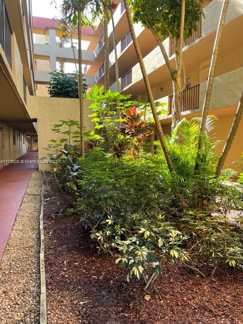POLYNESIAN GARDENS 1 COND - Residential