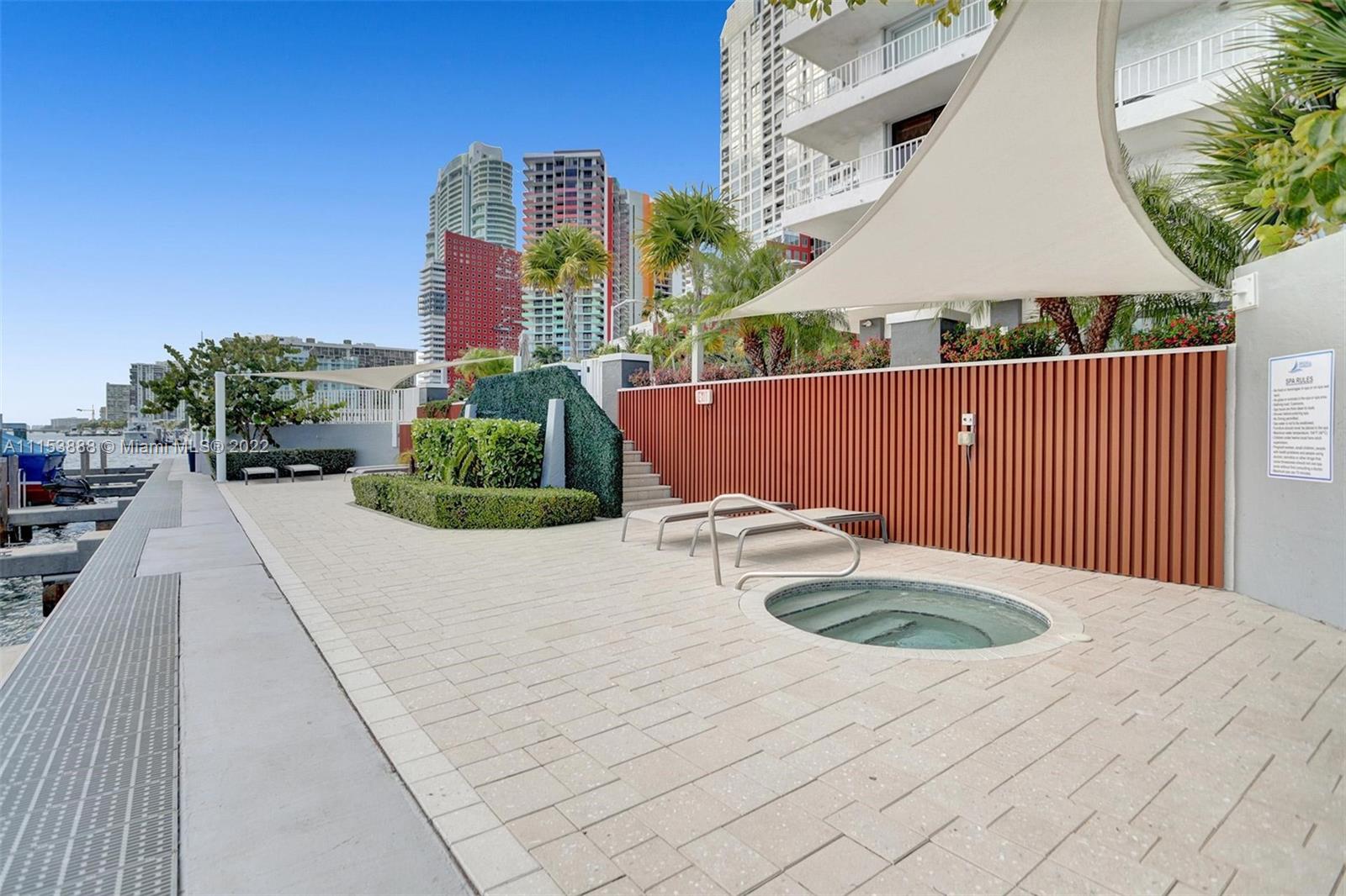BRICKELL HARBOUR CONDO - Residential