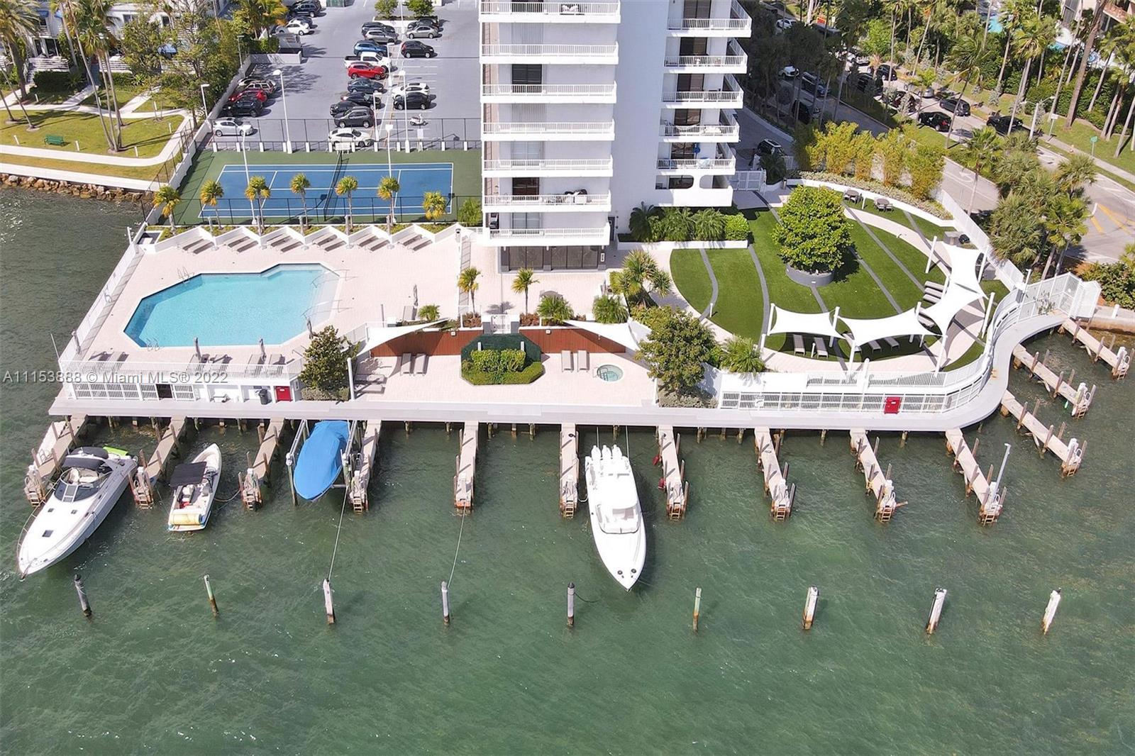 BRICKELL HARBOUR CONDO - Residential