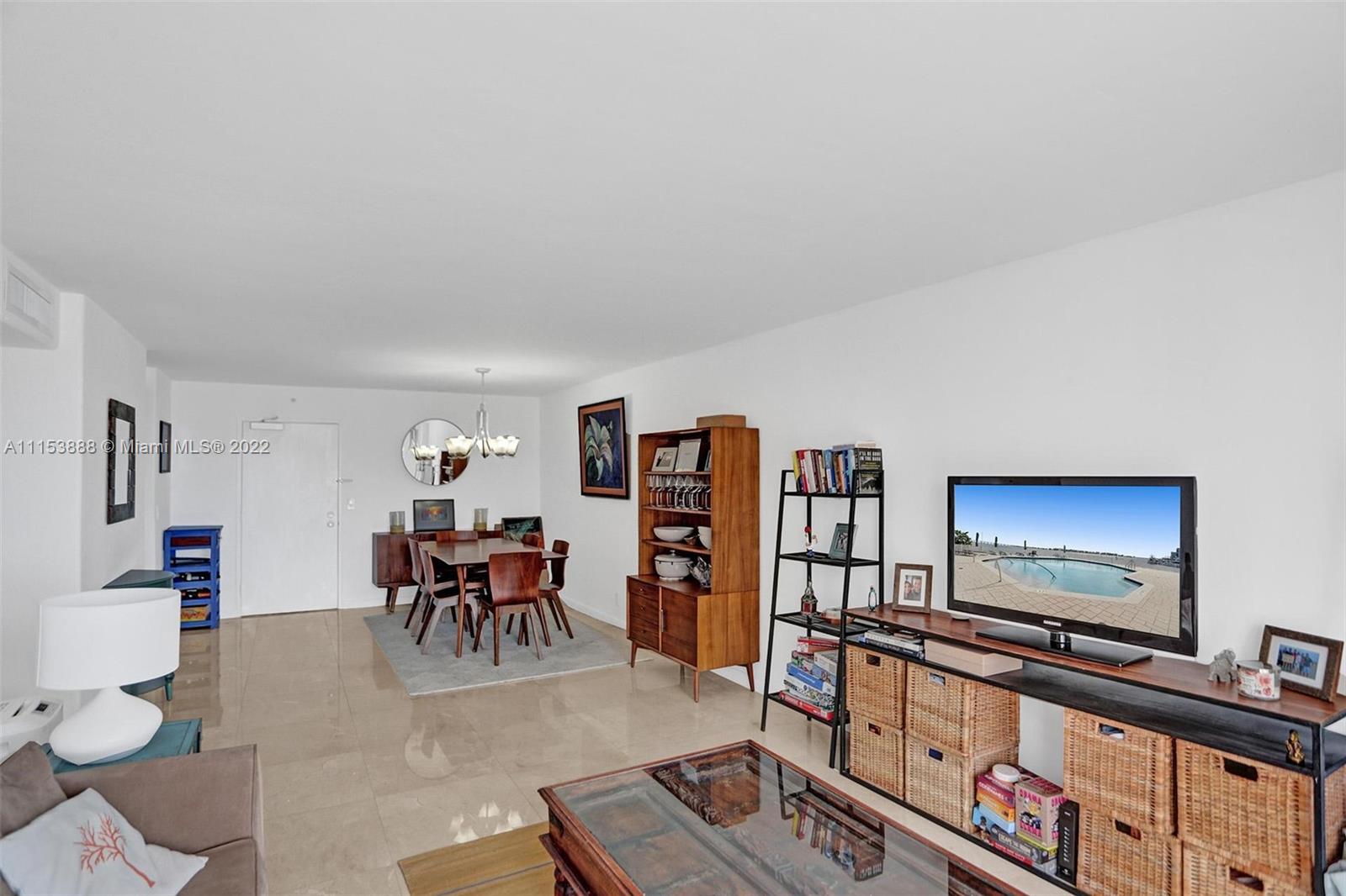 BRICKELL HARBOUR CONDO - Residential